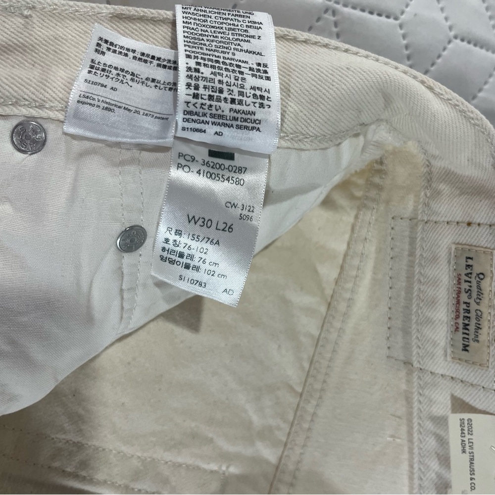 Levi's 501 Button Fly Cropped Straight Distressed Jeans Cream Women's Size 30 - Picture 4 of 12